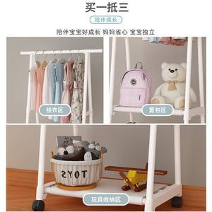 移動衣架帶輪 服裝店陳列新寵與寵物衣架的創(chuàng)新融合